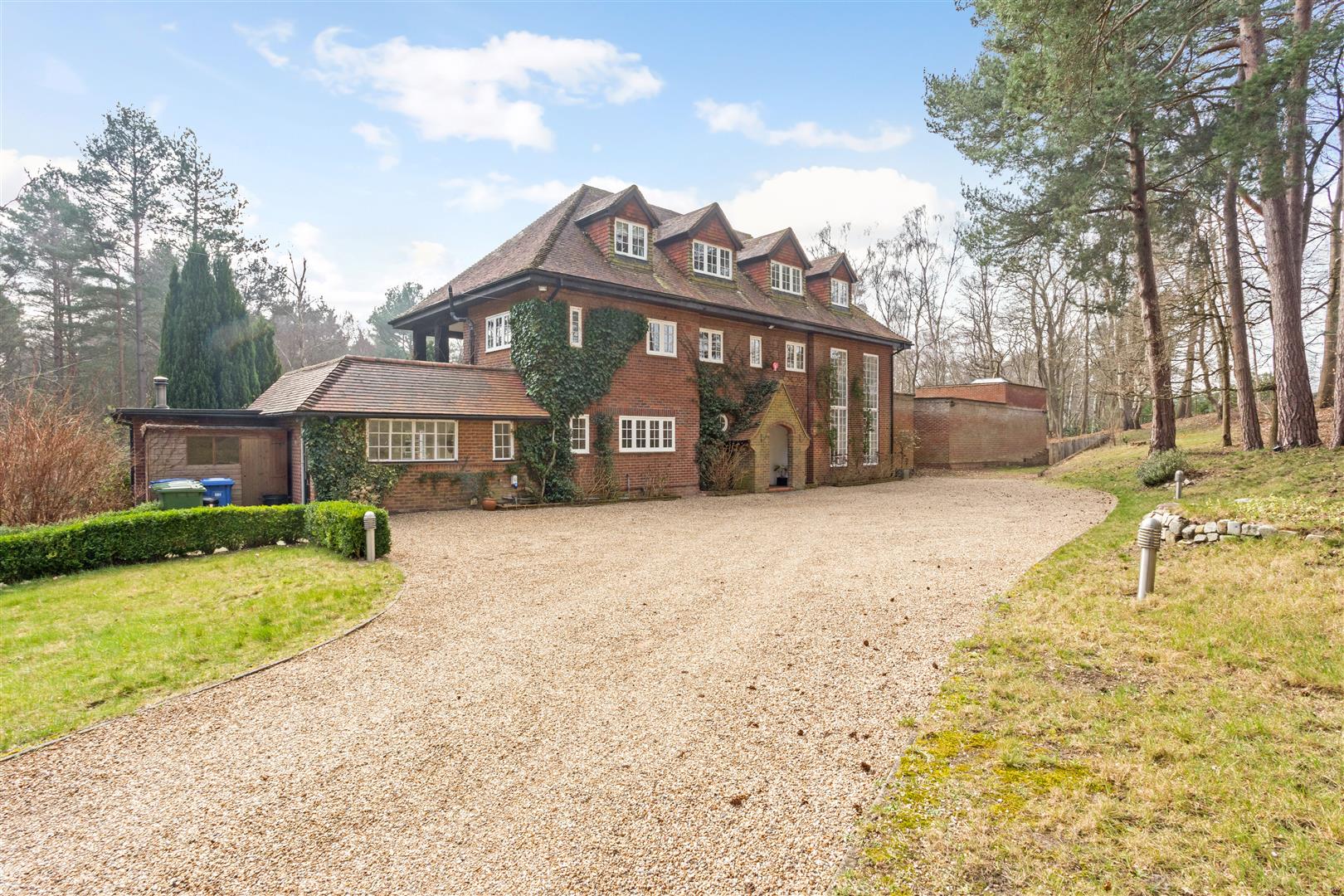 Gated Traditional Country Manor with Gravel Sweep, Large Lawn, Mature Woodland & Indoor Pool
